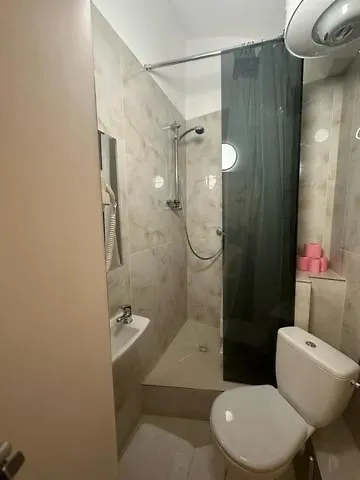 Апартаменти Datri Petite 8 *